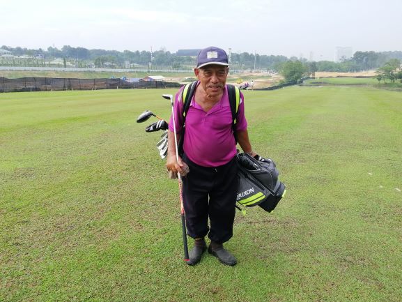 マレーシアゴルフ　キャディ